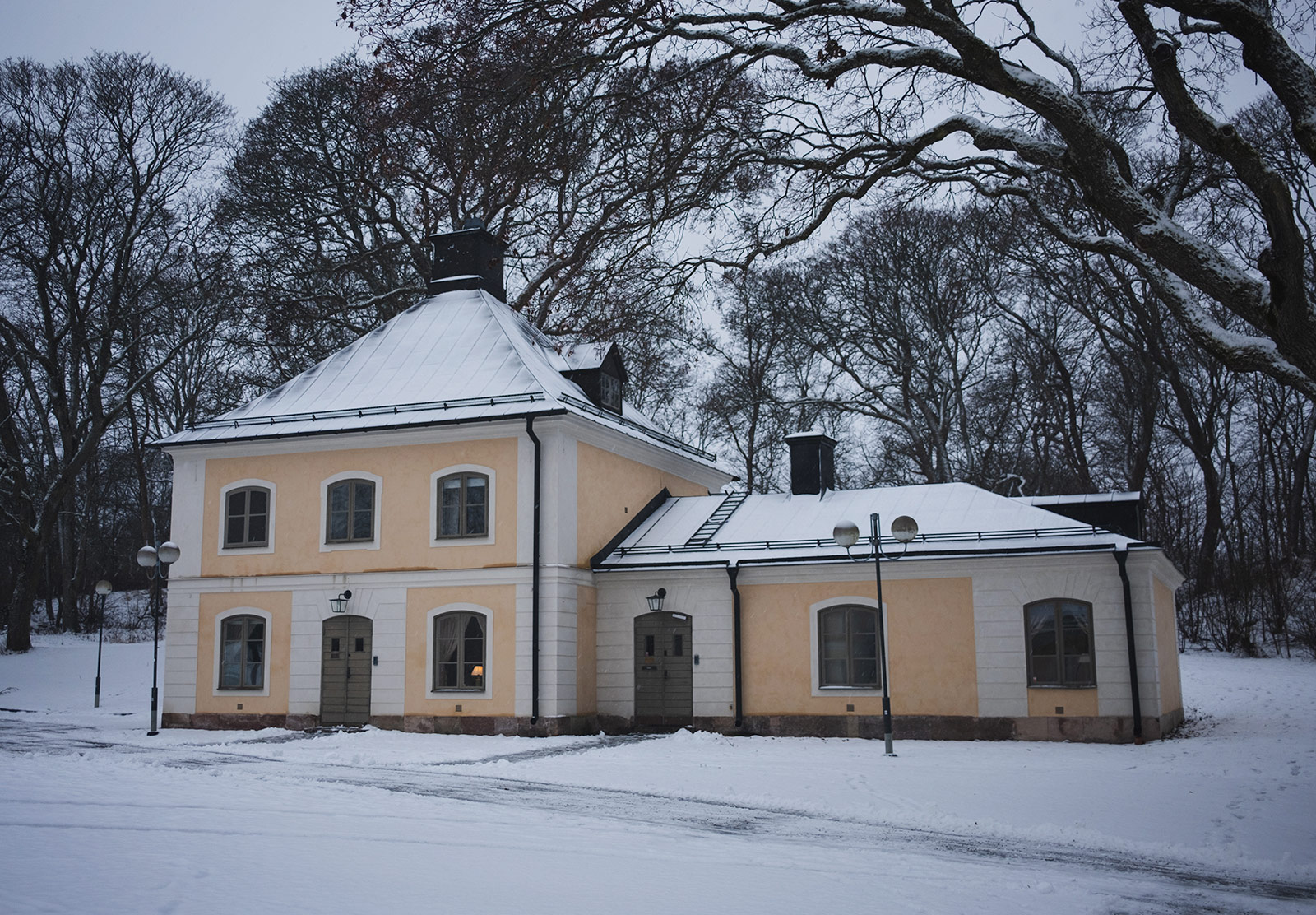 Building in the snow