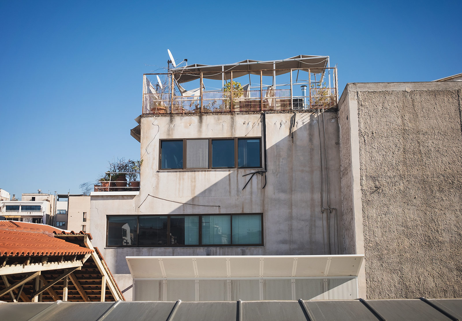 Rooftop garden with chairs
