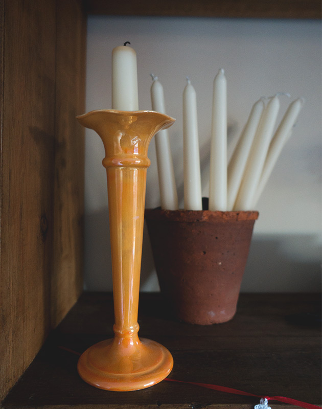 Candle holder