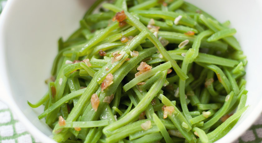 Runner beans with shallots