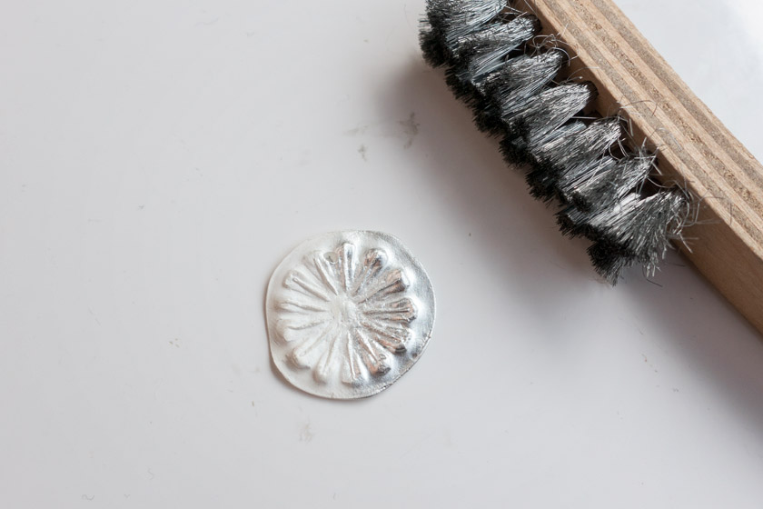 Oxidised white coating