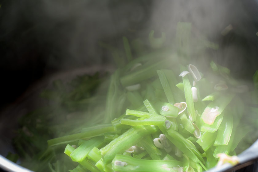 Steaming runner beans