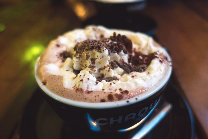 Hot chocolate with cream