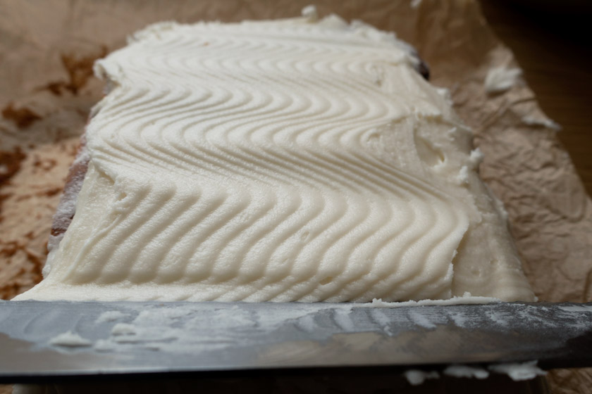 Wavy butter icing