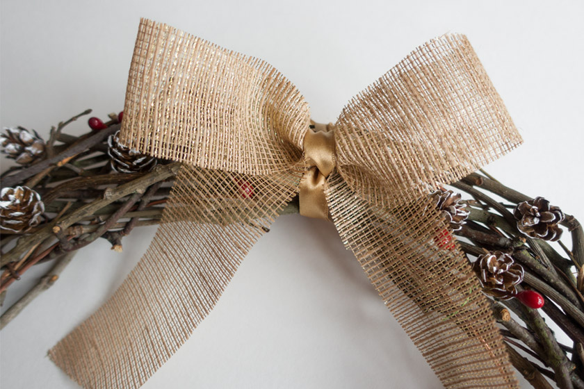 Gold hessian bow