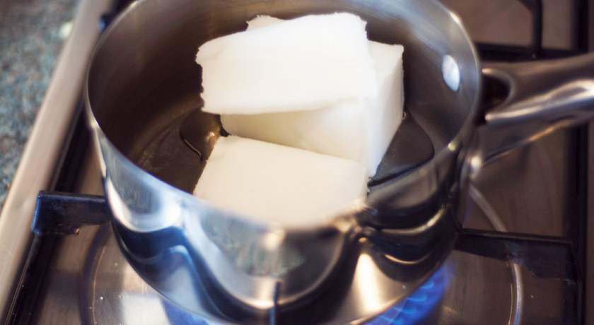 Melting lard on the stove top
