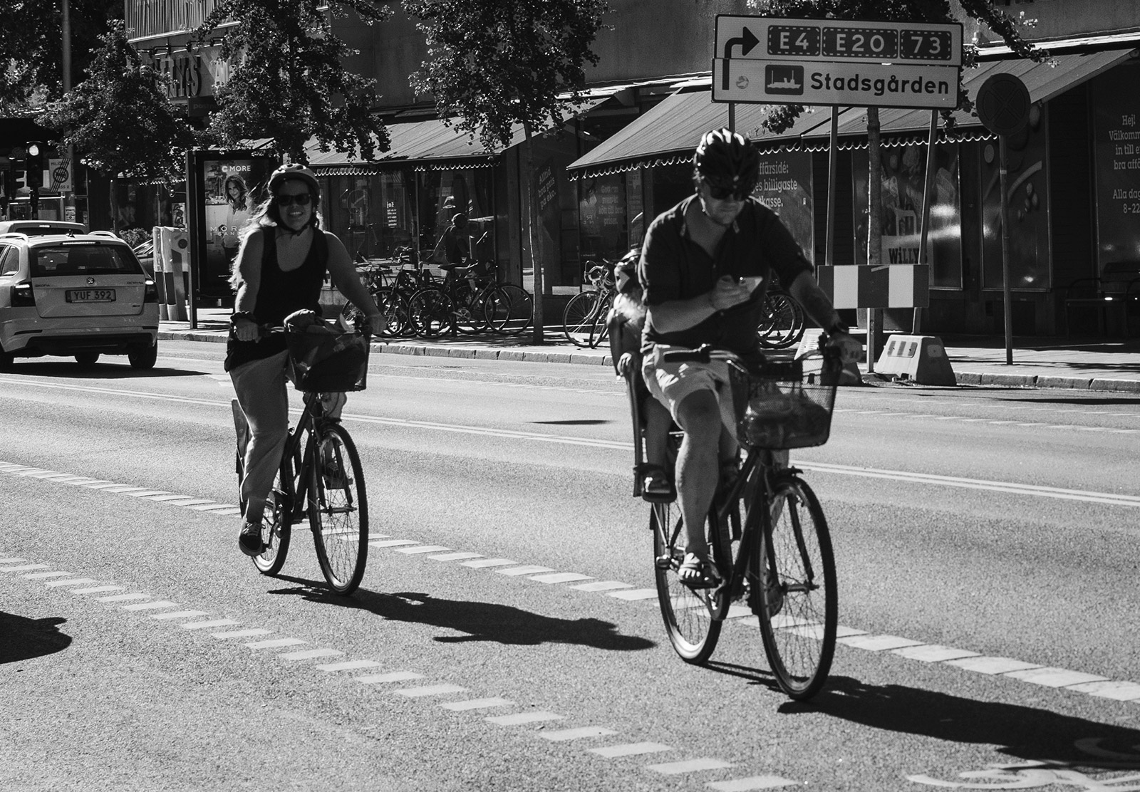 Couple cycling