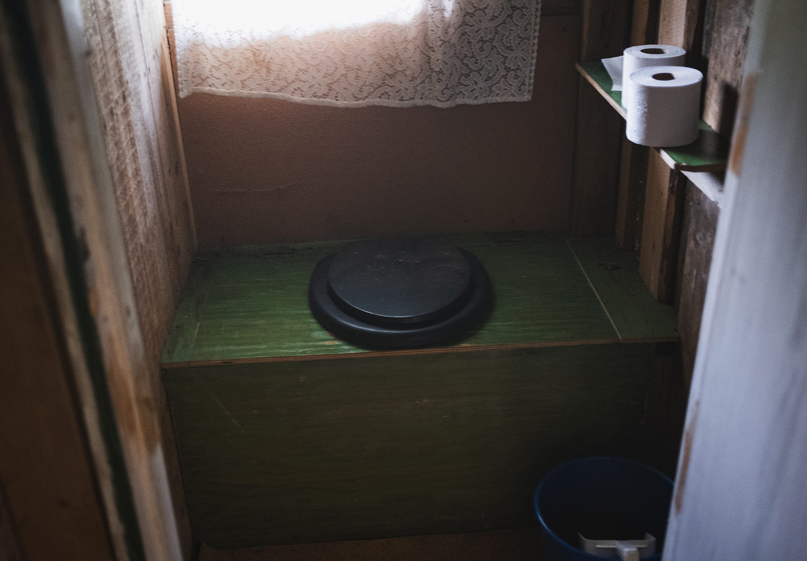 Composting toilet