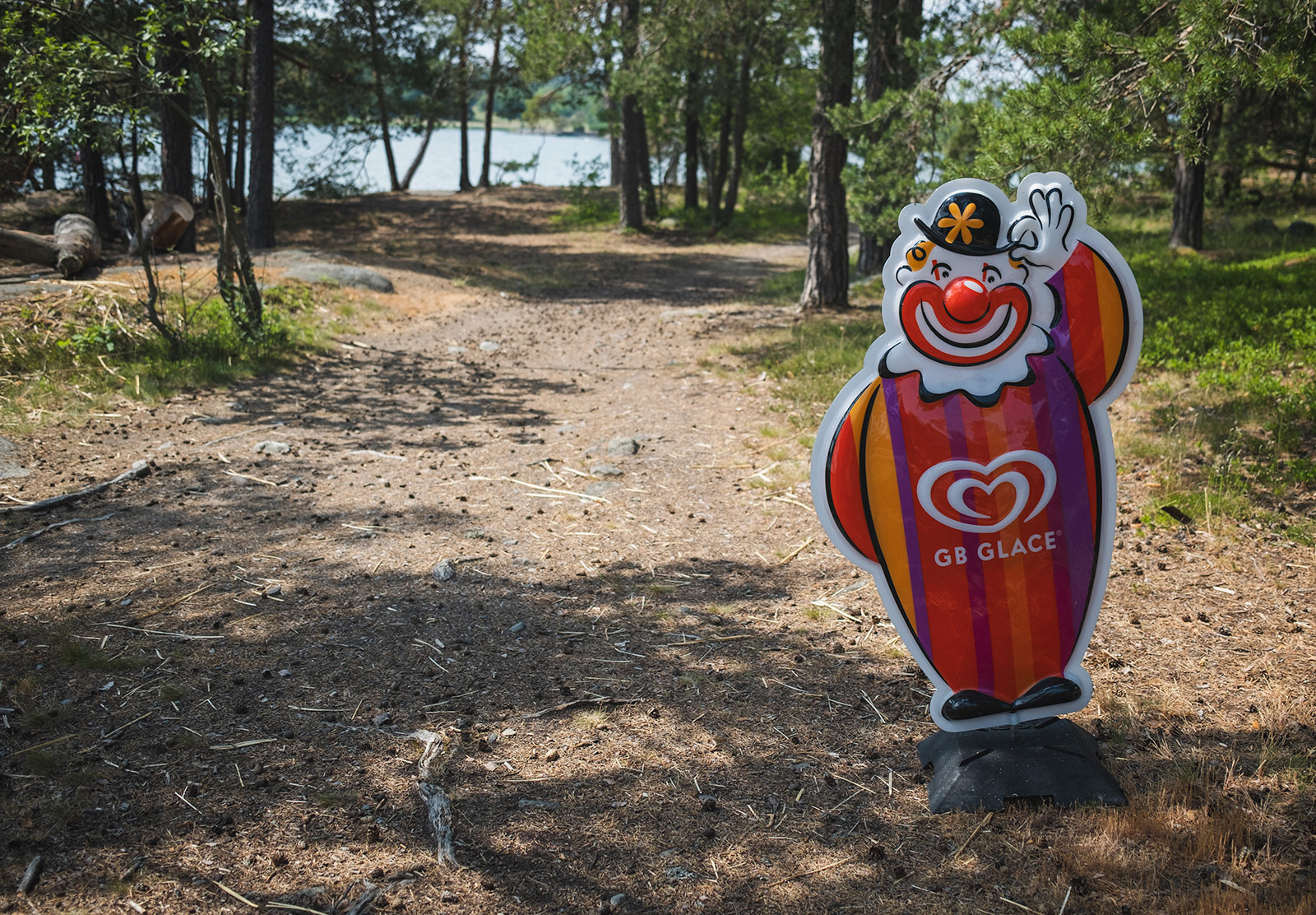 Ice cream sign on path