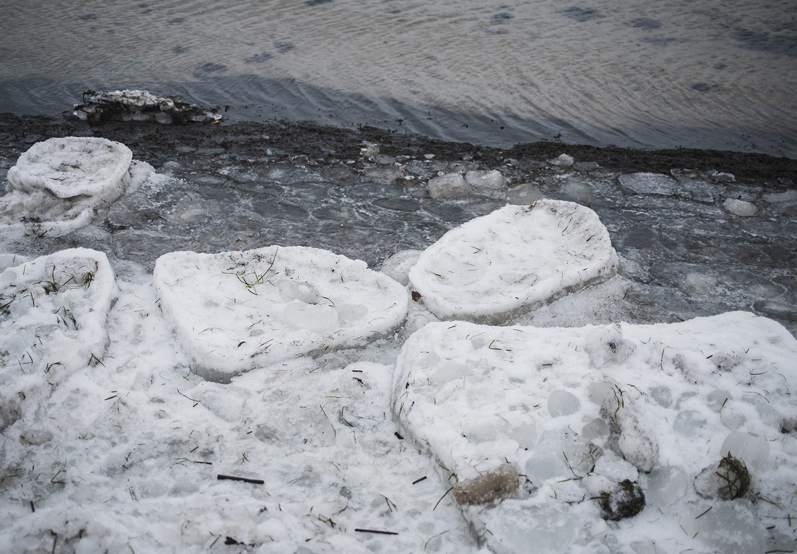 Large chunks of ice on beach