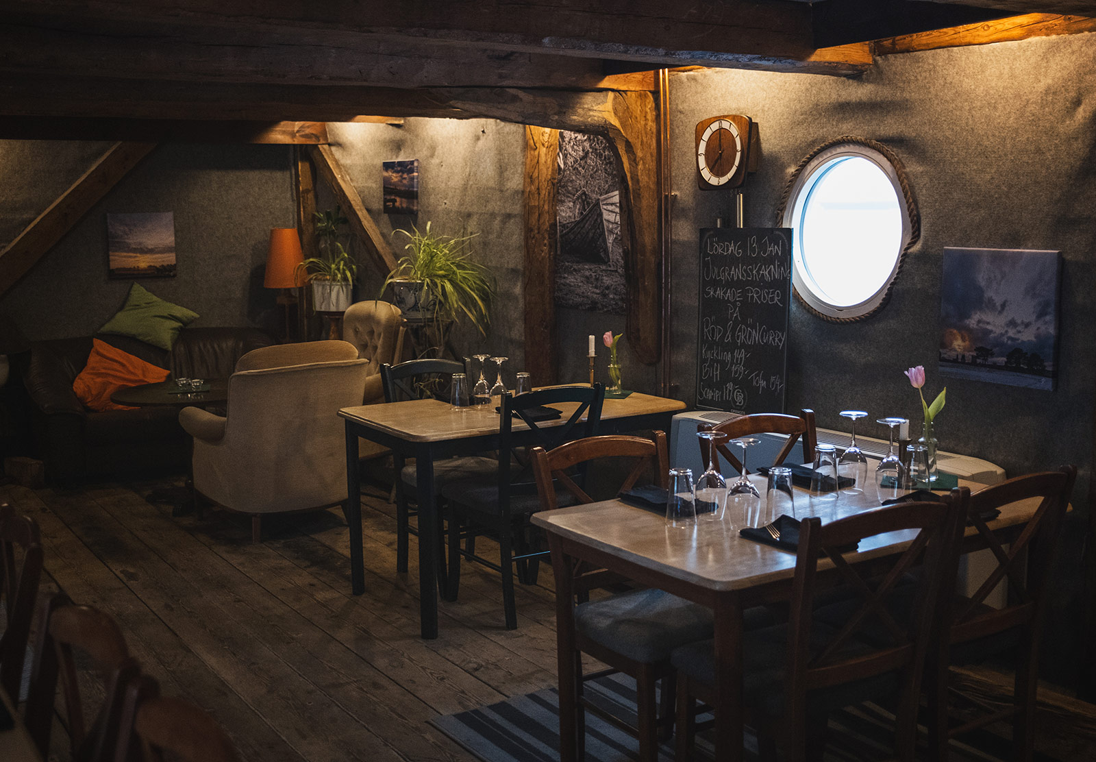 Cosy restaurant interior