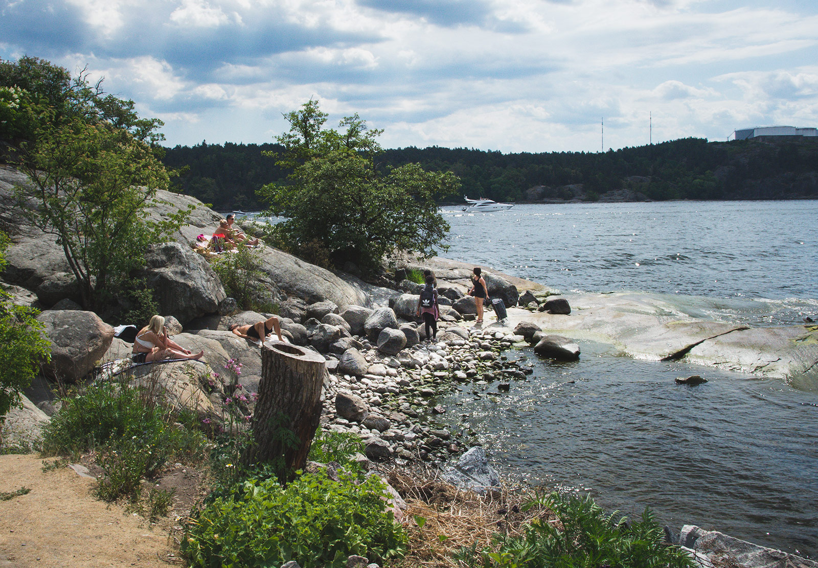 Rocks along the water