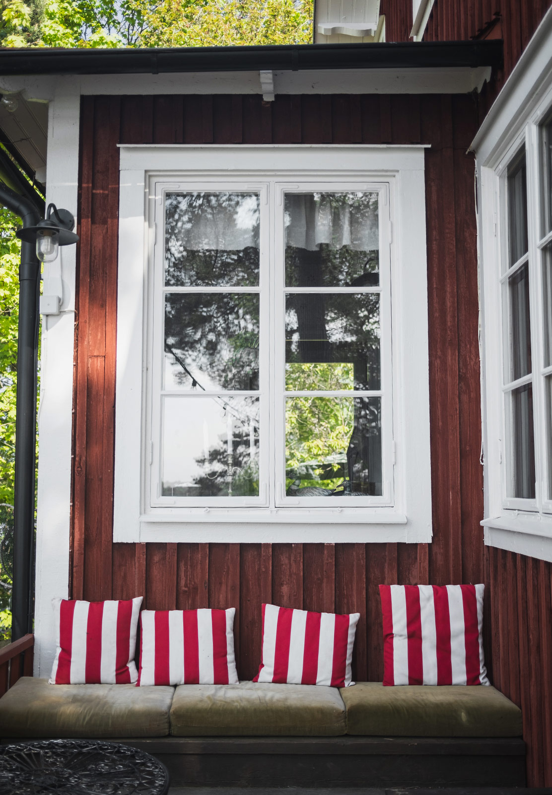 Row of cushions on a seat