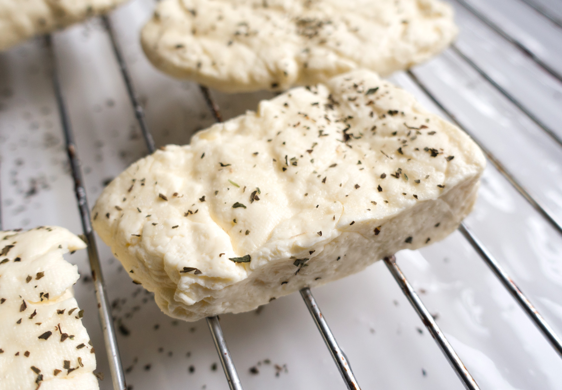 Halloumi on wire rack
