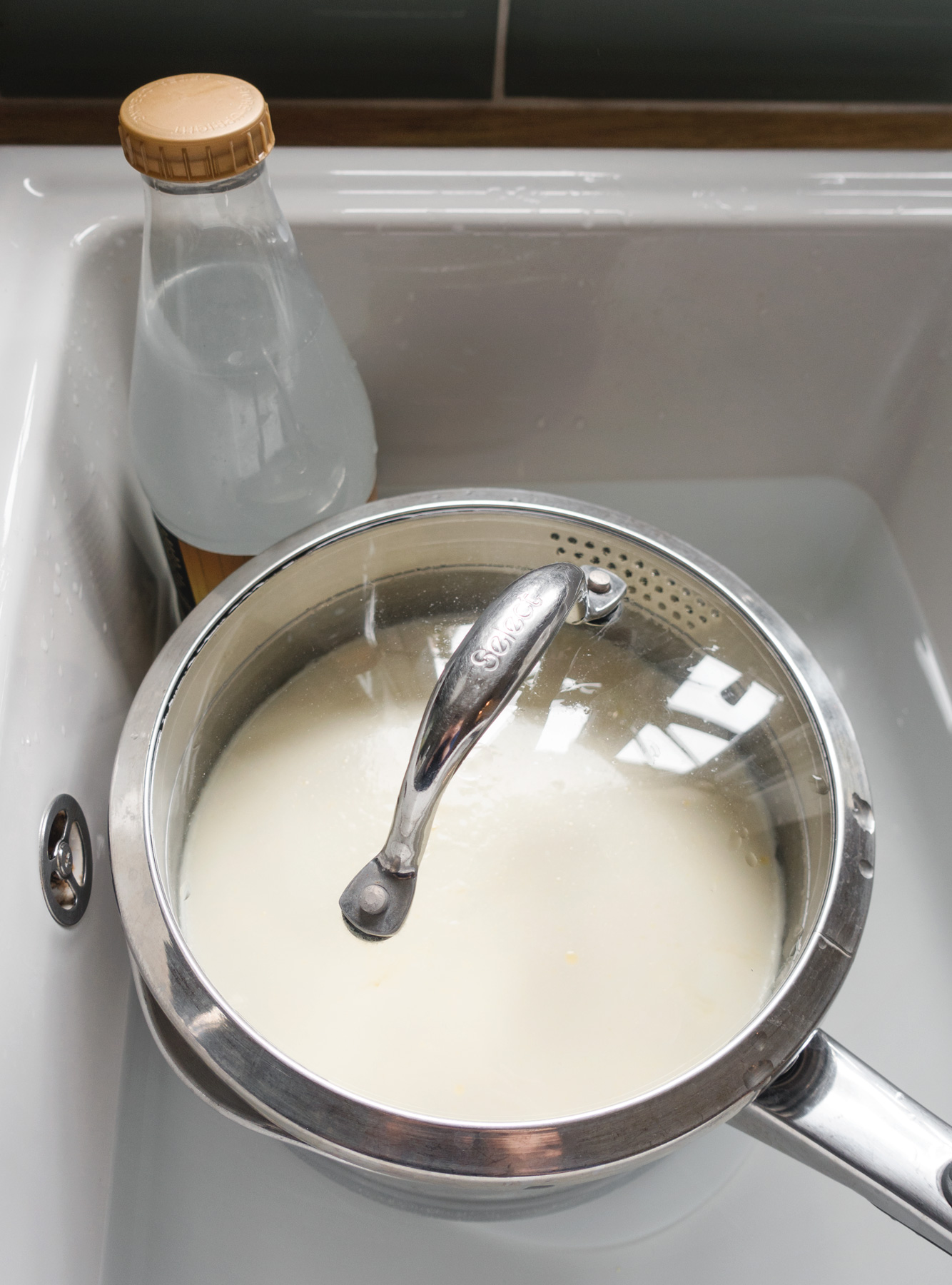 Halloumi in water bath