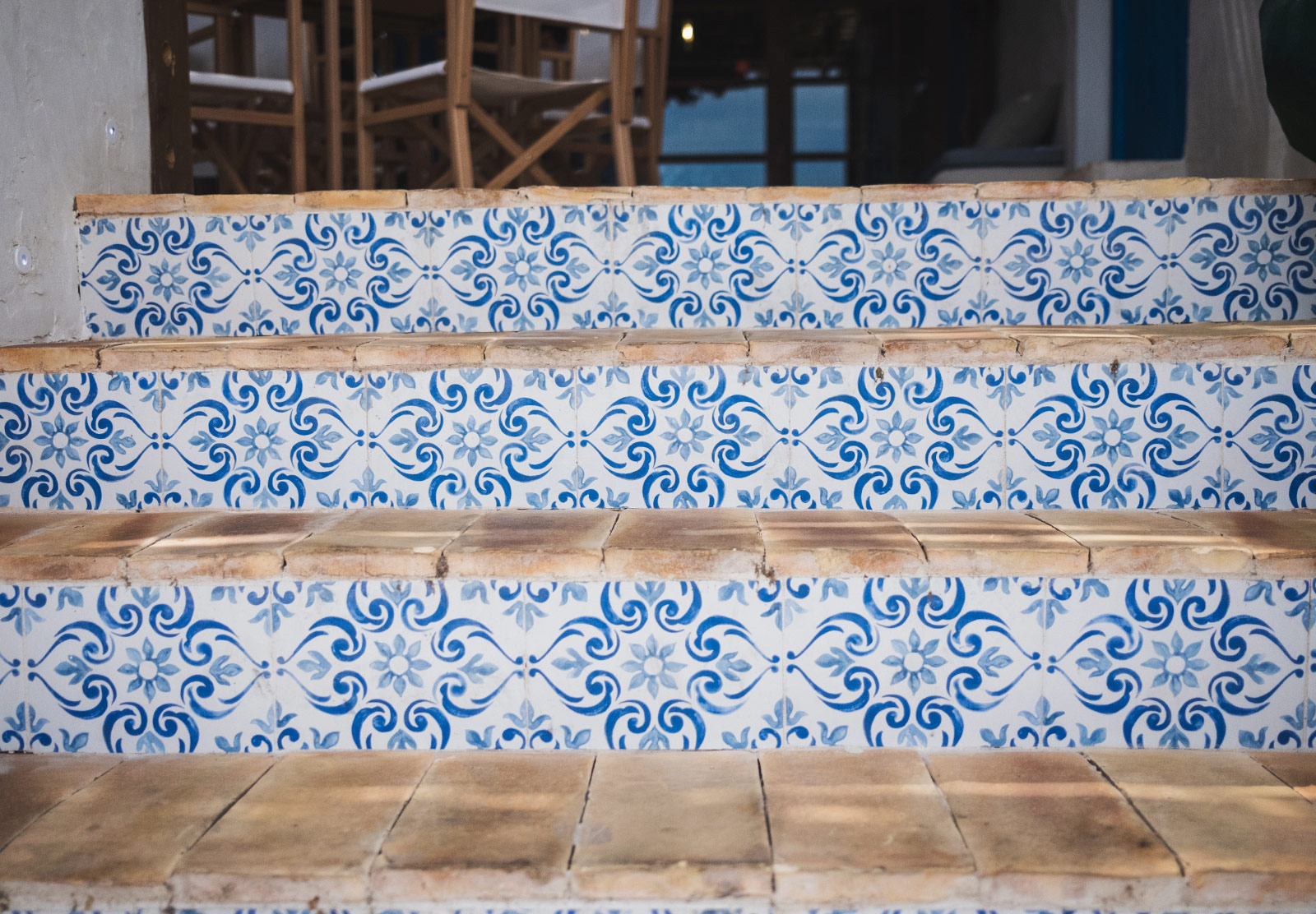 Tiled steps