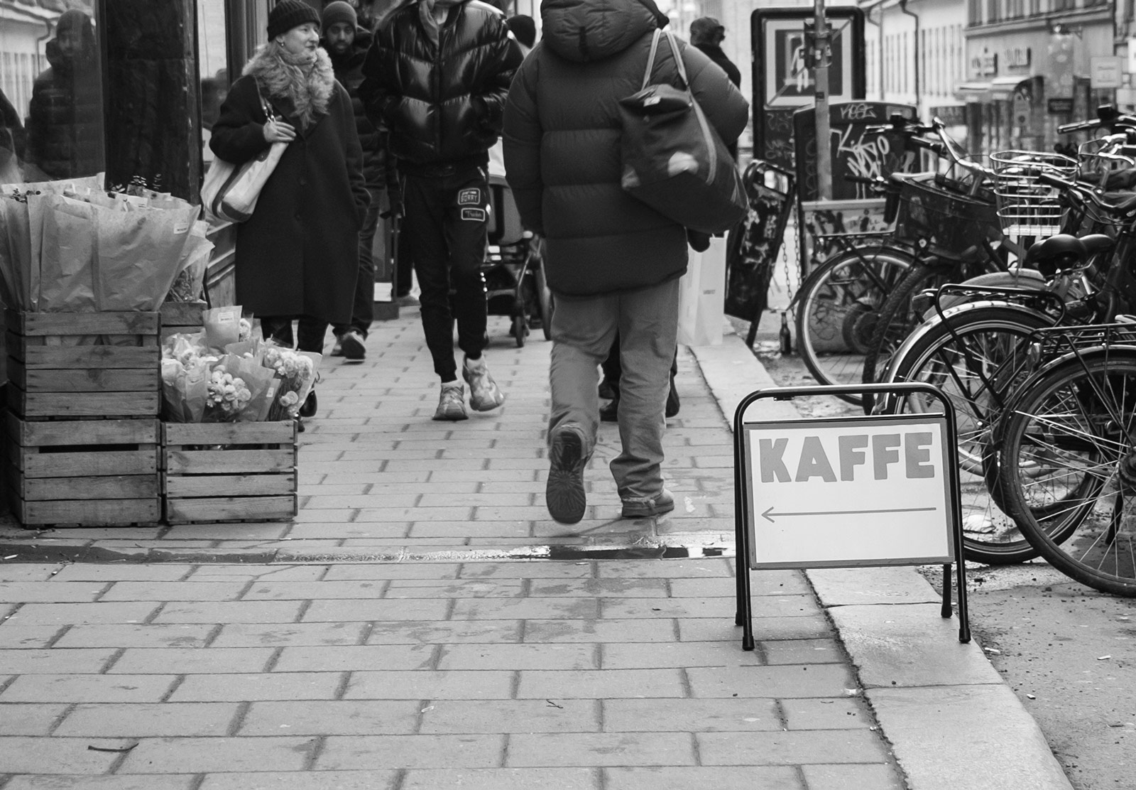 Kaffe sign on street