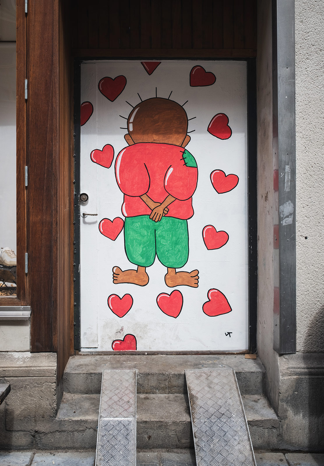 Refugee welcome art