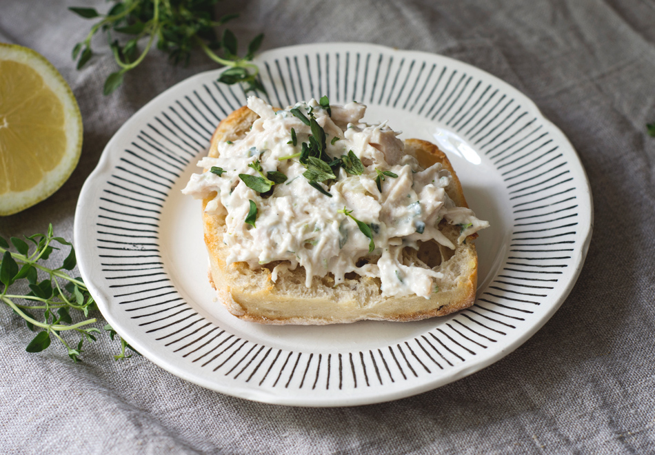 Chicken on bread