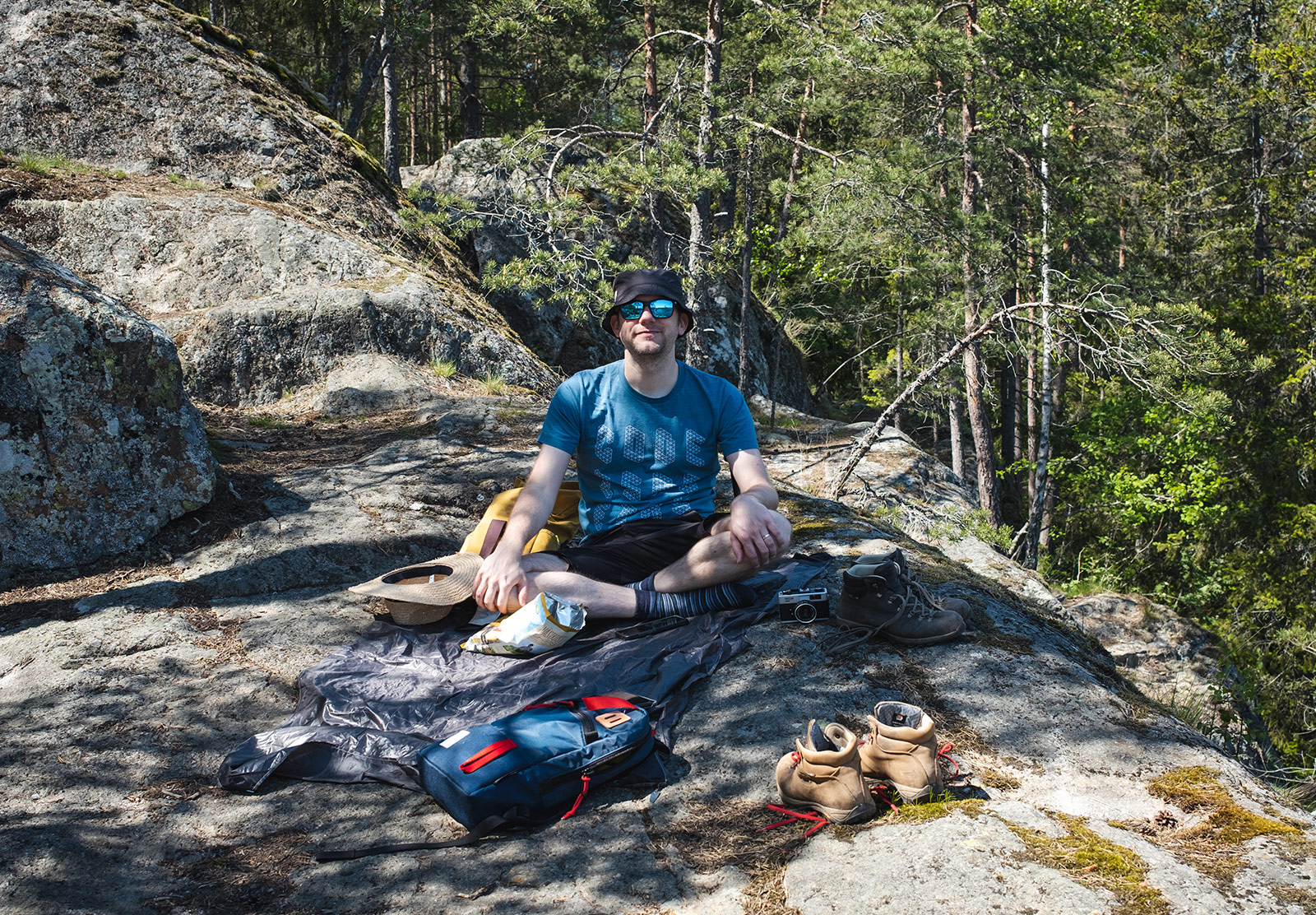 Man having a picnic