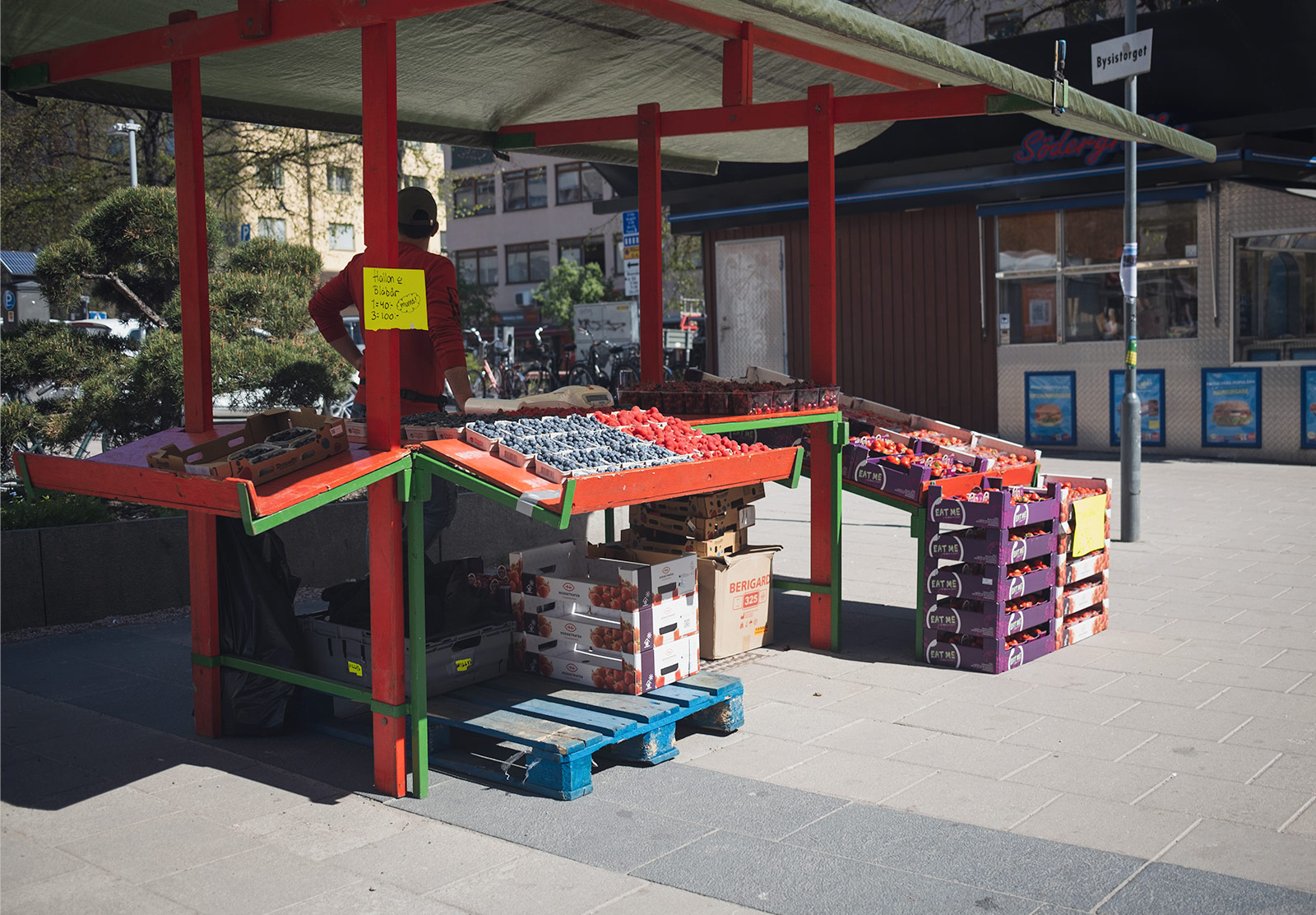 Fruit stand in the street