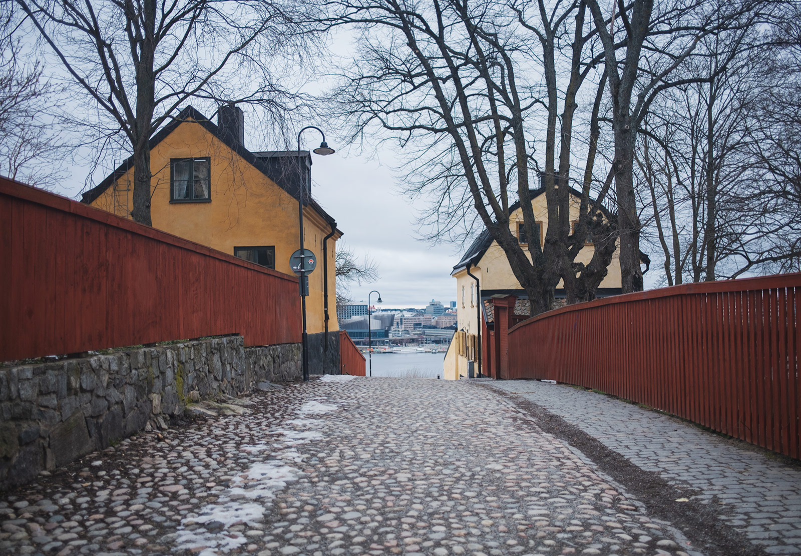 Snow on old cobble stones