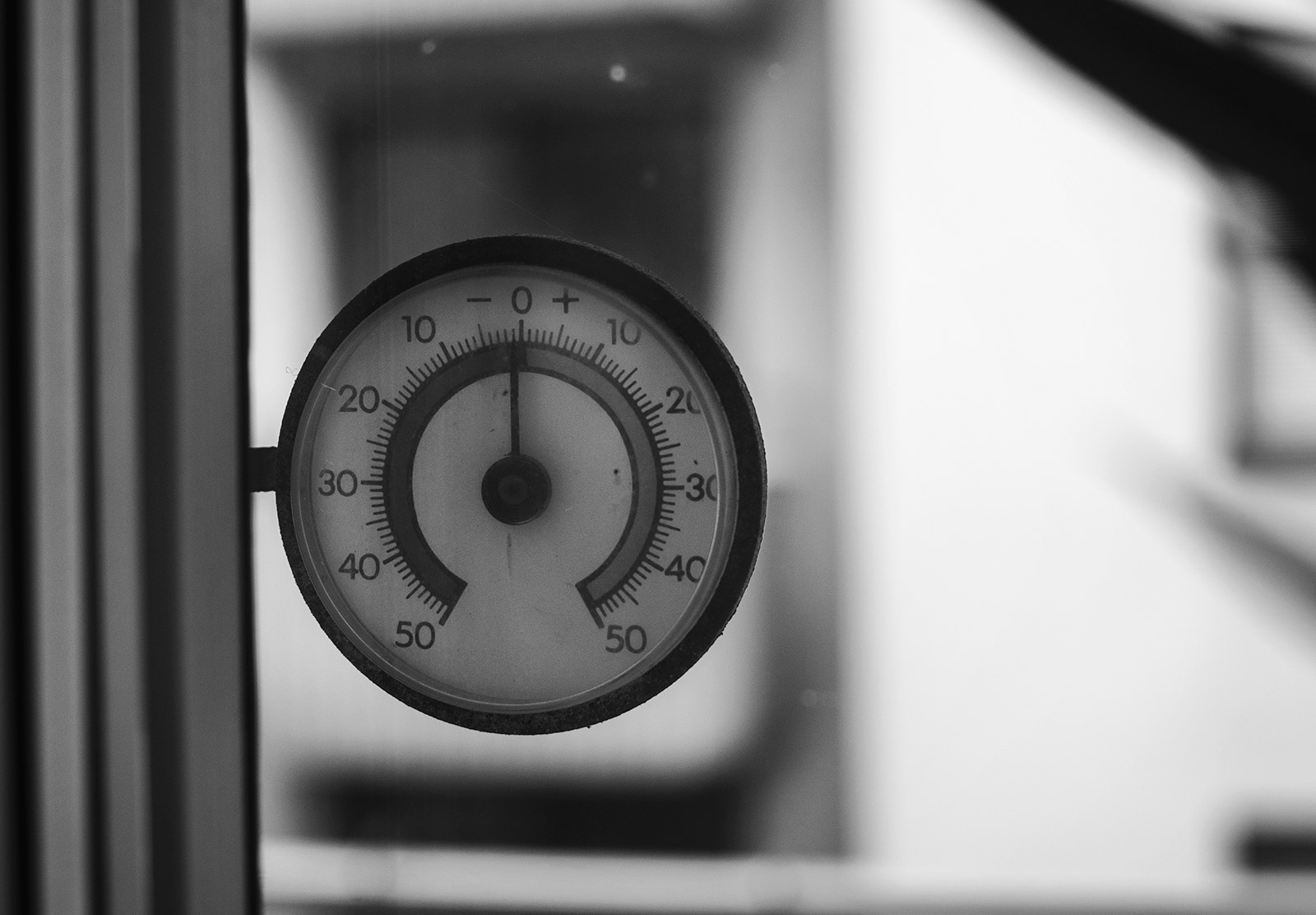 Outdoor thermometer