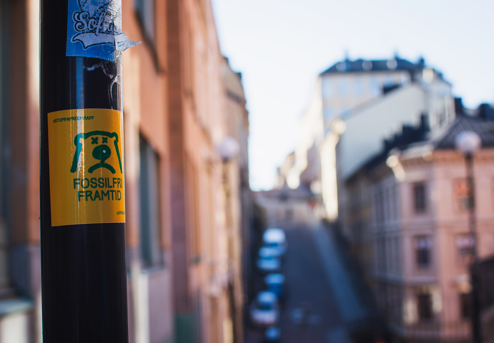 Climate sticker on lampost