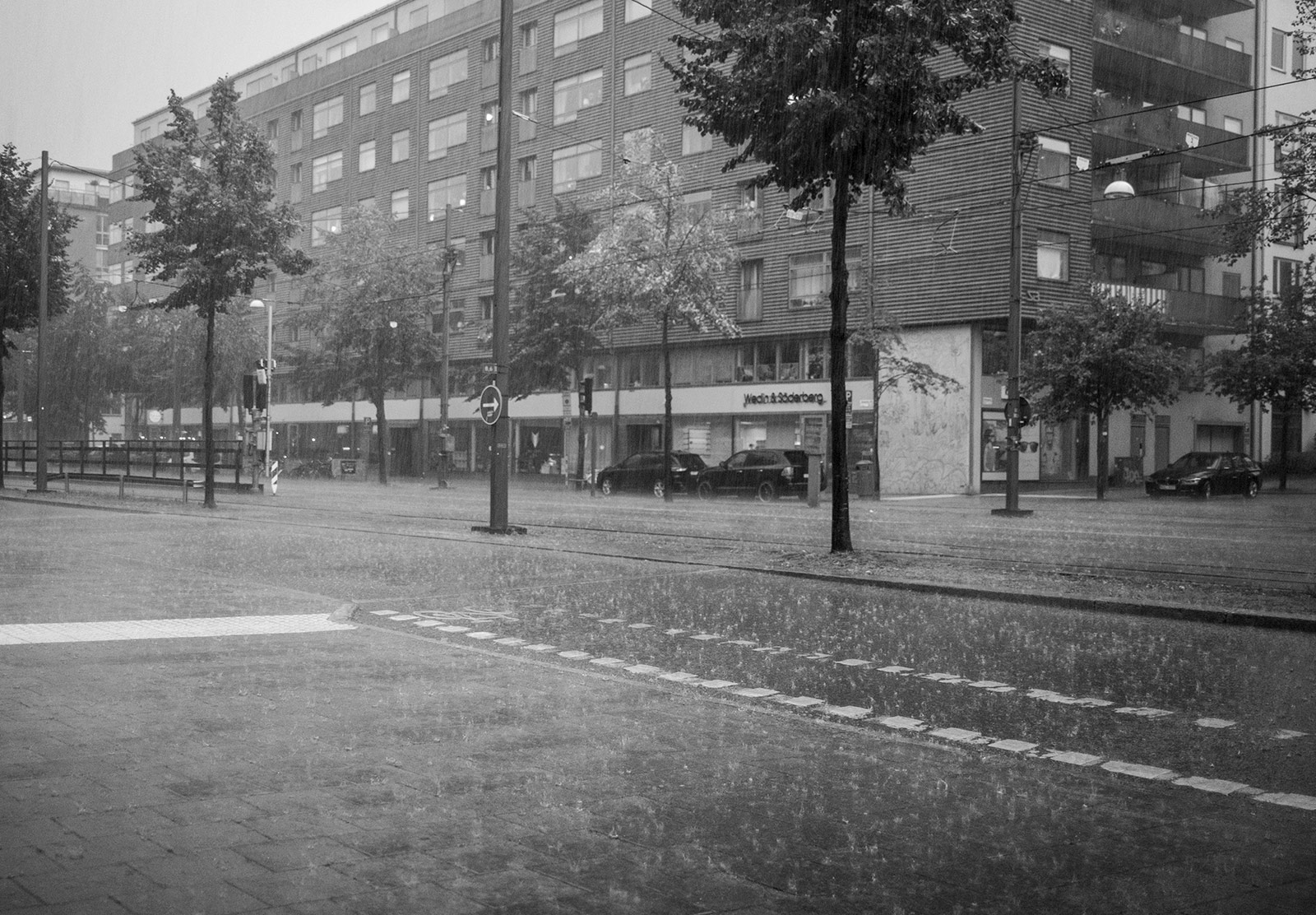 Heavy rain hammering the street