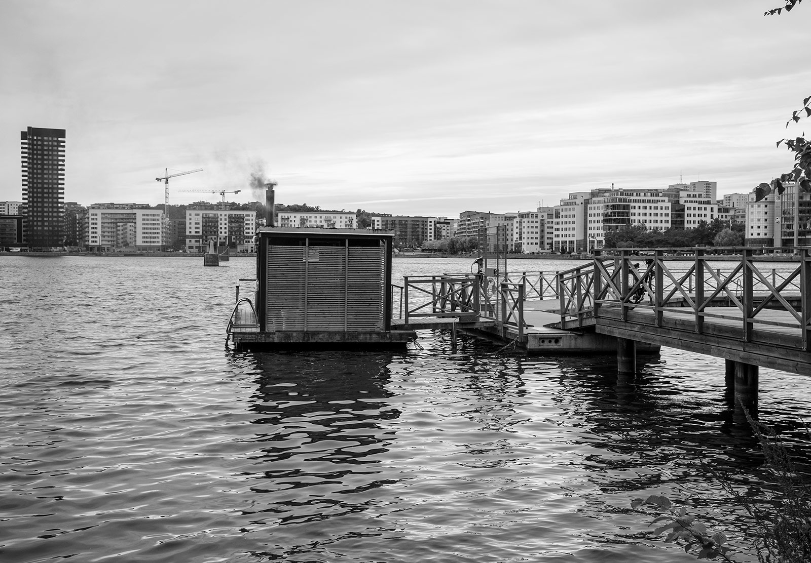 Floating sauna