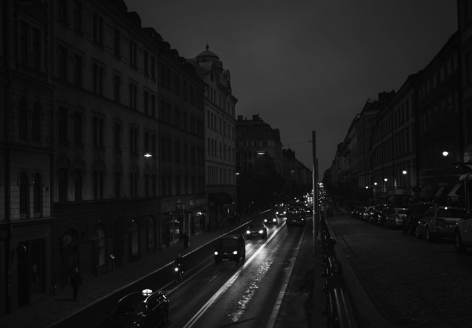 Dark streets with no lights