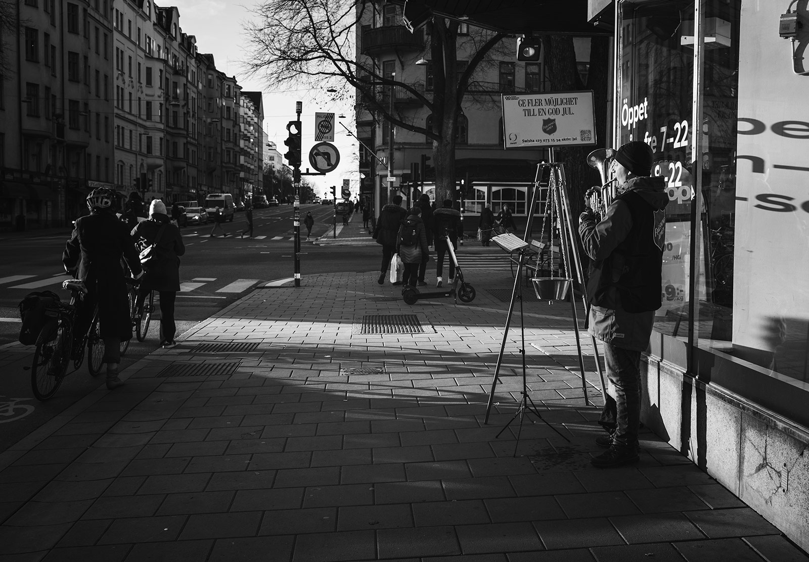Man playing trumpet