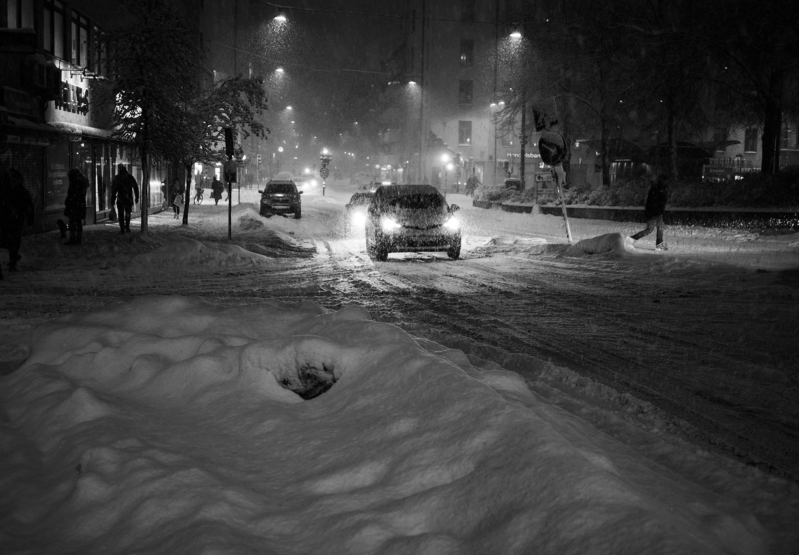 Car driving in the snow