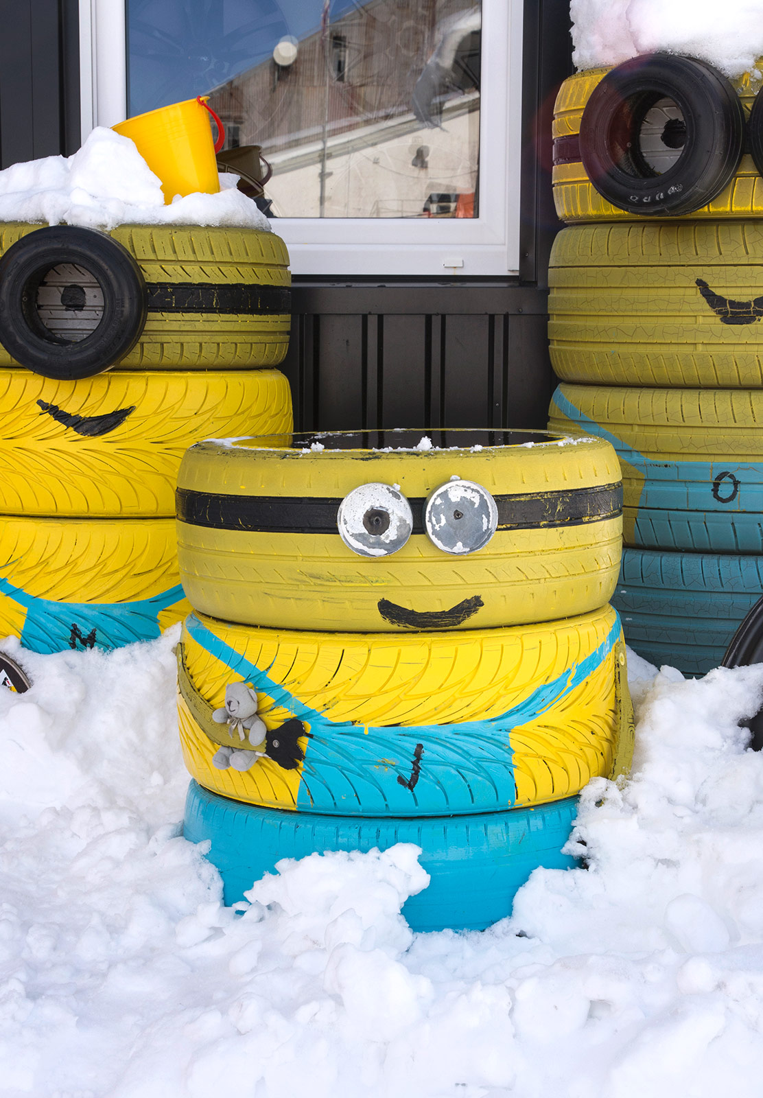 Minion tyres