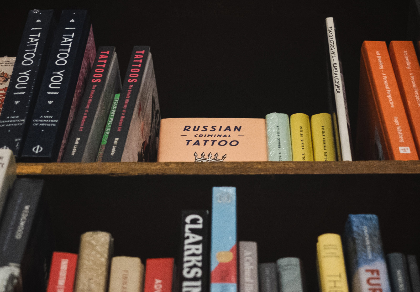 Book titled "Russian criminal tattoo"