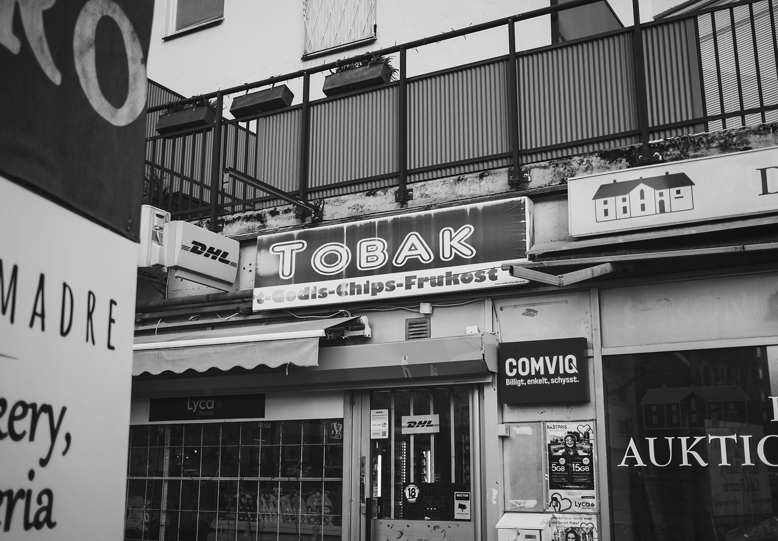 Tobak sign