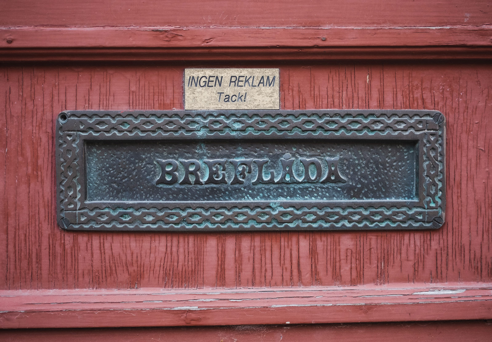 Metal letterbox