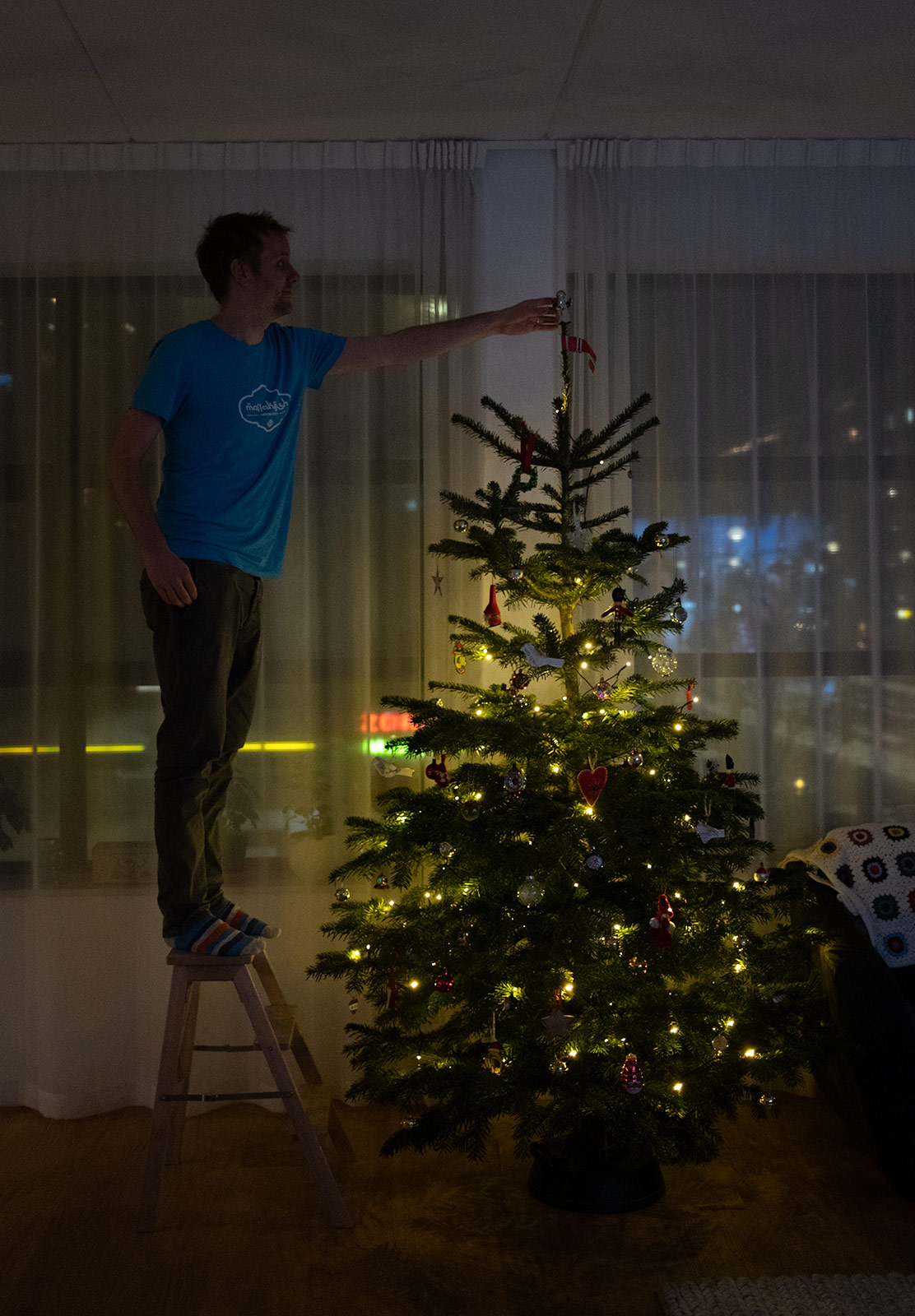 Hanging Christmas decorations